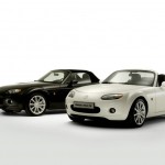 Mazda MX-5 Black & White in den Außenfarben Brillantschwarz und Pegasusweiß