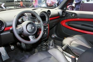 Der Innenraum des Mini John Cooper Works Paceman - Cockpit, Mittelkonsole