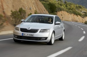 Die Front eines Skoda Octavia Modellgeneration 2013