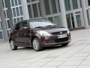 Suzuki Swift-Sondermodell X-Tra in der Frontansicht