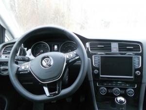Das Cockpit des VW Golf 4Motion