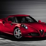 Alfa Romeo 4C in Rot in der Frontansicht