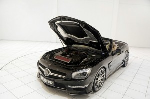 Unter der Haube des Brabus 800 Roadster arbeitet ein 800 PS starker Motor