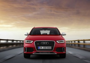 Die Frontpartie des Audi RS Q3 Kühlergrill