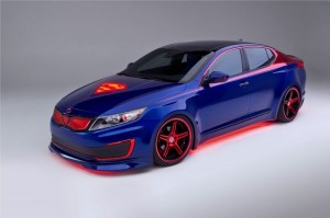 Dieser Kia Optima Hybrid Superman wird auf der Chicago Motorshow 2013 zu sehen sein