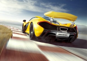 Die Heckansicht des McLaren P1