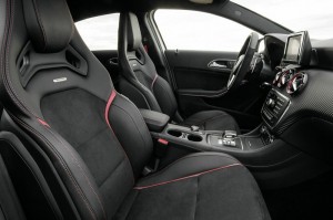 Das Interieur des Mercedes-Benz A 45 AMG