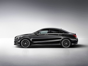 Mercedes-Benz CLA Edition 1 in der Lackfarbe Kosmosschwarz