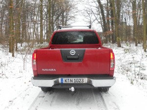 Das Heck des Pickups Nissan Navara