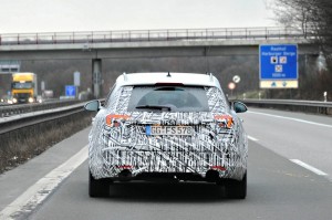 Modellgepflegter Opel Insignia hier noch getarnt