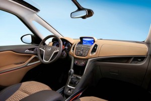 Hochwertige Ausstattung für den Opel Zafira Tourer Biturbo