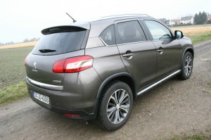 Peugeot 4008 in der Heckansicht