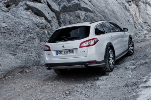 Das Heck des Peugeot 508 RXH Heckschürze Rückleuchten