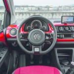 Das Cockpit des Volkswagen Cross Up