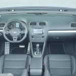 Das Armaturenbrett des Volkswagen Golf R Cabrio