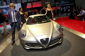 Alfa Romeo 4C in der Frontansicht - Genfer Auto-Salon 2013