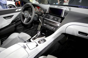 Das Cockpit des neuen BMW M6 Gran Coupe