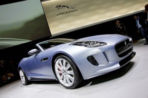 Jaguar F-Type in der Frontansicht - Genfer Auto-Salon 2013