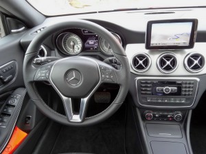 Das Cockpit des neuen Mercedes-Benz CLA 250