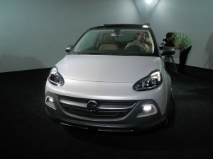 Opel Adam Studie Rocks in der Frontansicht