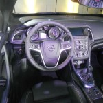 Das Cockpit des Opel-Cabriolet Cascada