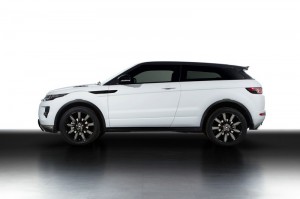 Range Rover Evoque Black Design in der Seitenansicht