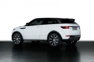 Range Rover Evoque Black Design in der Heckansicht