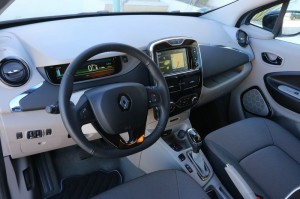 Das Cockpit vom Elektroauto Renault Zoe