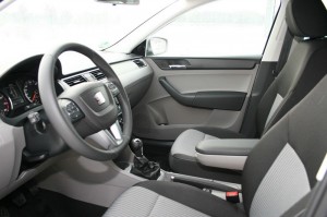 Das Interieur des Seat Toledo NH