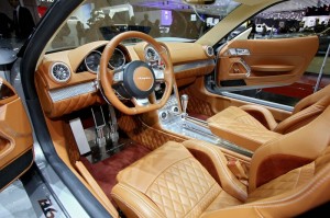 Das Cockpit des Spyker B6 Venator