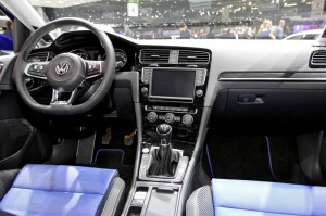 Der Innenraum des VW Golf Variant Concept R-Line