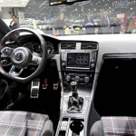 Der Innenraum des neuen Volkswagen Golf7 GTI