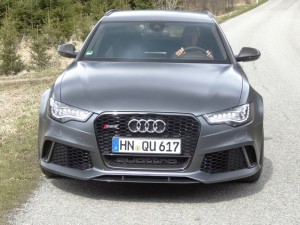 Die Frontpartie des Audi RS6 Avant 4.0 TFSI Quattro Tiptronic