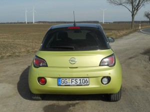 Die Heckpartie eines 2013er Opel Adam