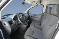 Die Sitze im Peugeot Expert Kastenwagen