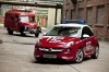 Der Feuerwehr Opel Adam in rot-weiß