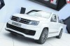 VW Amarok 3.0 TDI in weiss bei der Präsentation