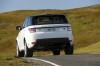 Das Heck des Land Rover SUV Range Rover Sport