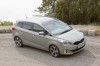 Kia Carens 2013 in der Front- Seitenansicht