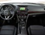 Das Armaturenbrett des Mazda6 Limousine
