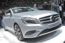 Die A-Klasse von Mercedes-Benz in silber Mtallic