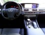 Die Mittelkonsole des Lexus LS 600h L
