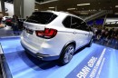 BMW X5 eDrive auf der Frankfurter Automobilmesse IAA 2013