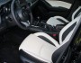 Fahrer und Beifahrersitze des Mazda3