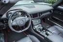 Das Cockpit des Mercedes SLS AMG GT Roadster