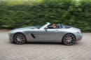 Mit geöffnetem Dach: Der neue Mercedes-Benz SLS AMG GT Roadster