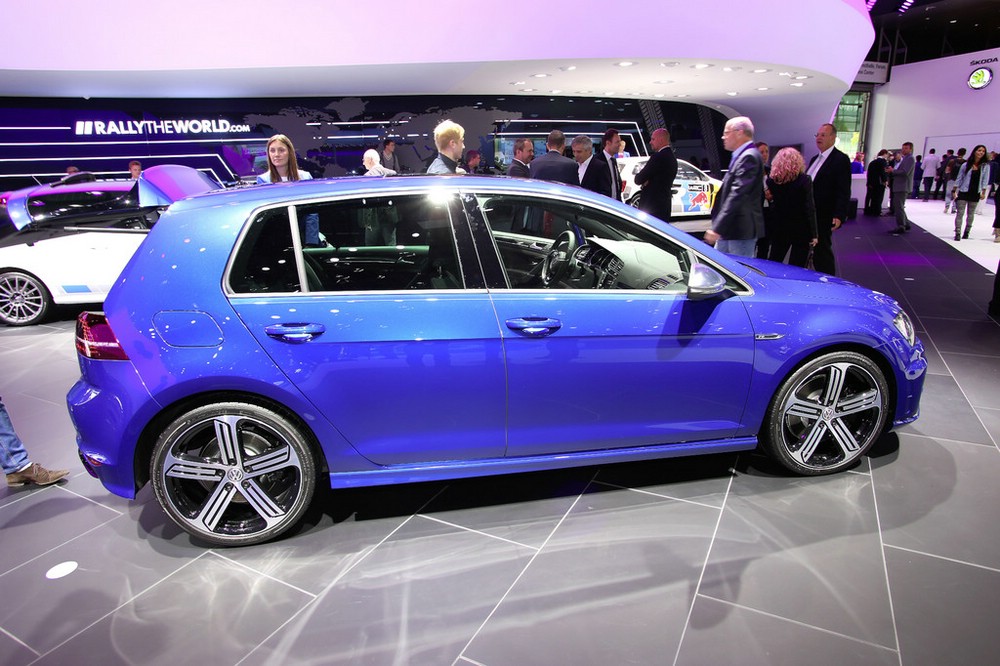 Volkswagen Golf R auf der Frankfurter Automobilmesse IAA 2013