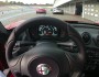 Die Fahrersicht im Sportwagen Alfa Romeo 4C
