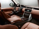 Das Cockpit des Luxus-SUV Range Rover Autobiography Black