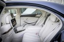 Der Platz für die hinteren Passagiere des Mercedes-Benz S 63 AMG